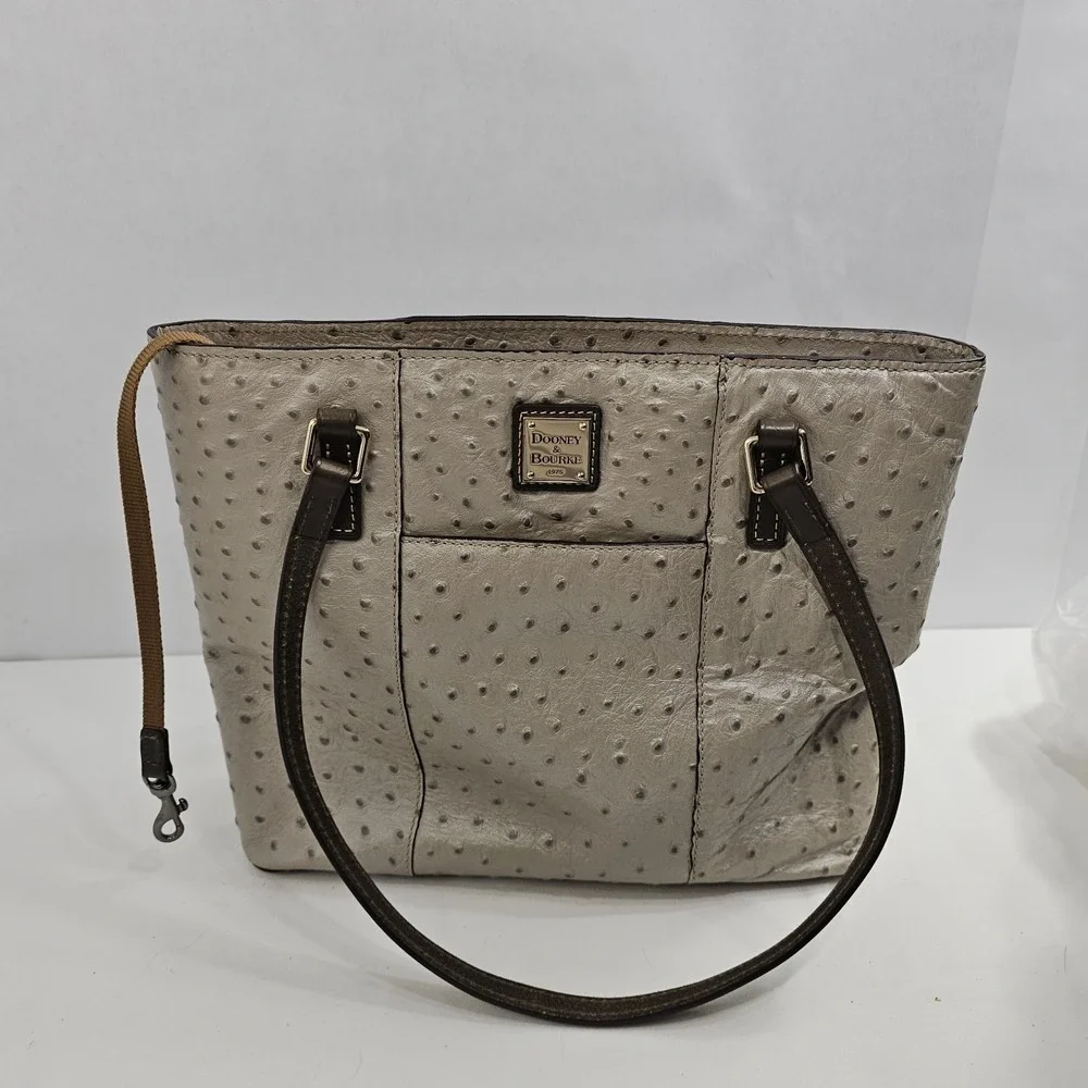 VTG AMAZING COND Dooney Bourke Ostrich Embossed Leather Tote Purse‎ EUC